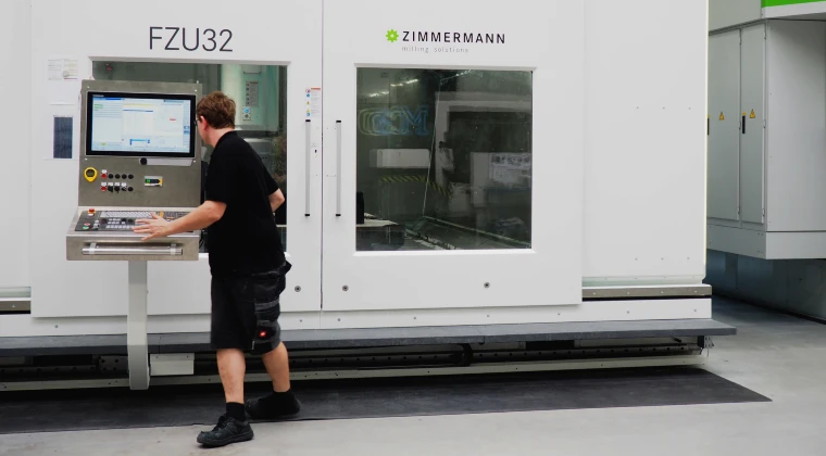 Präzision im Blut – Portalfräsmaschine FZU32